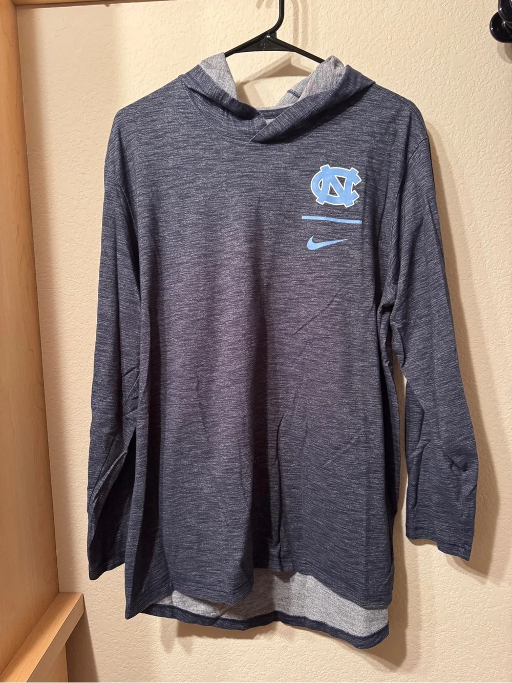 UNC Nike Heathered Navy Hooded Pullover - Large